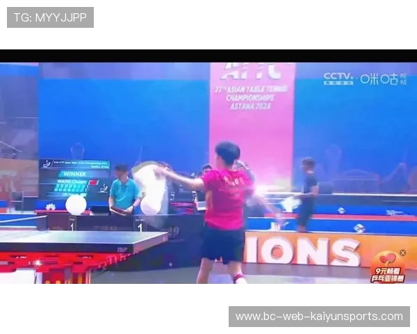 乒乓球转身暴抽引全场爆叫